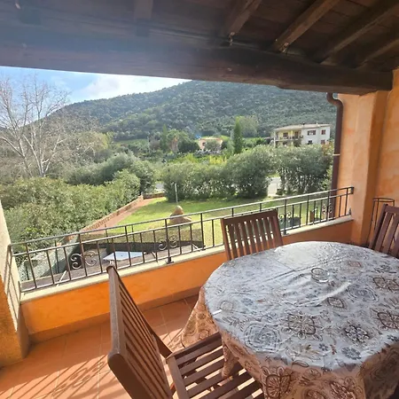 Trilocale Climatizzato L'oleandro Casa de Férias *